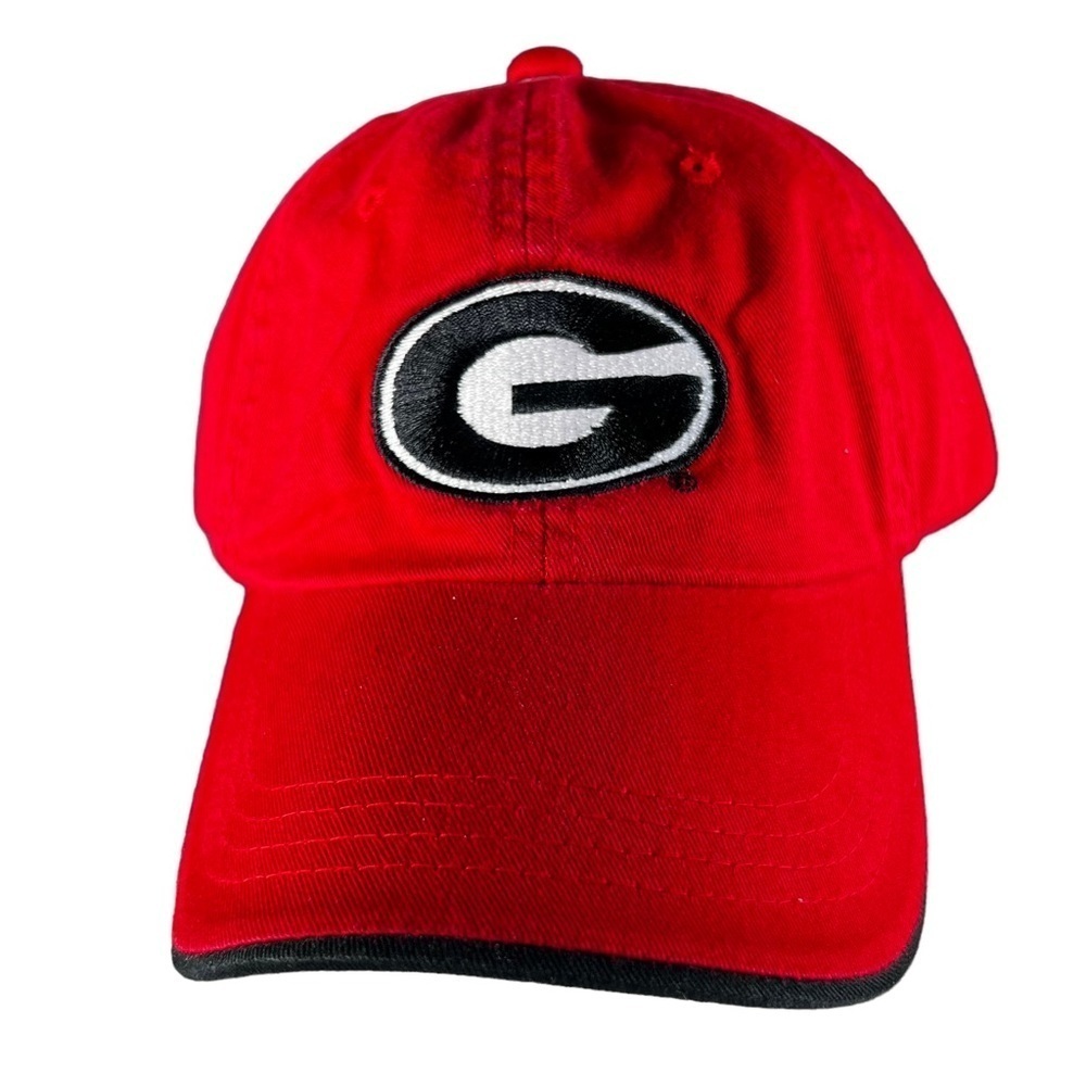 NEW University of Georgia Bulldogs Signatures Adjustable Hat Cap Unisex NCAA Red